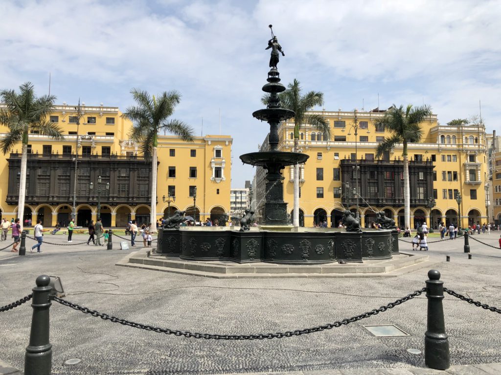 Лима - город контрастов (май 2018)