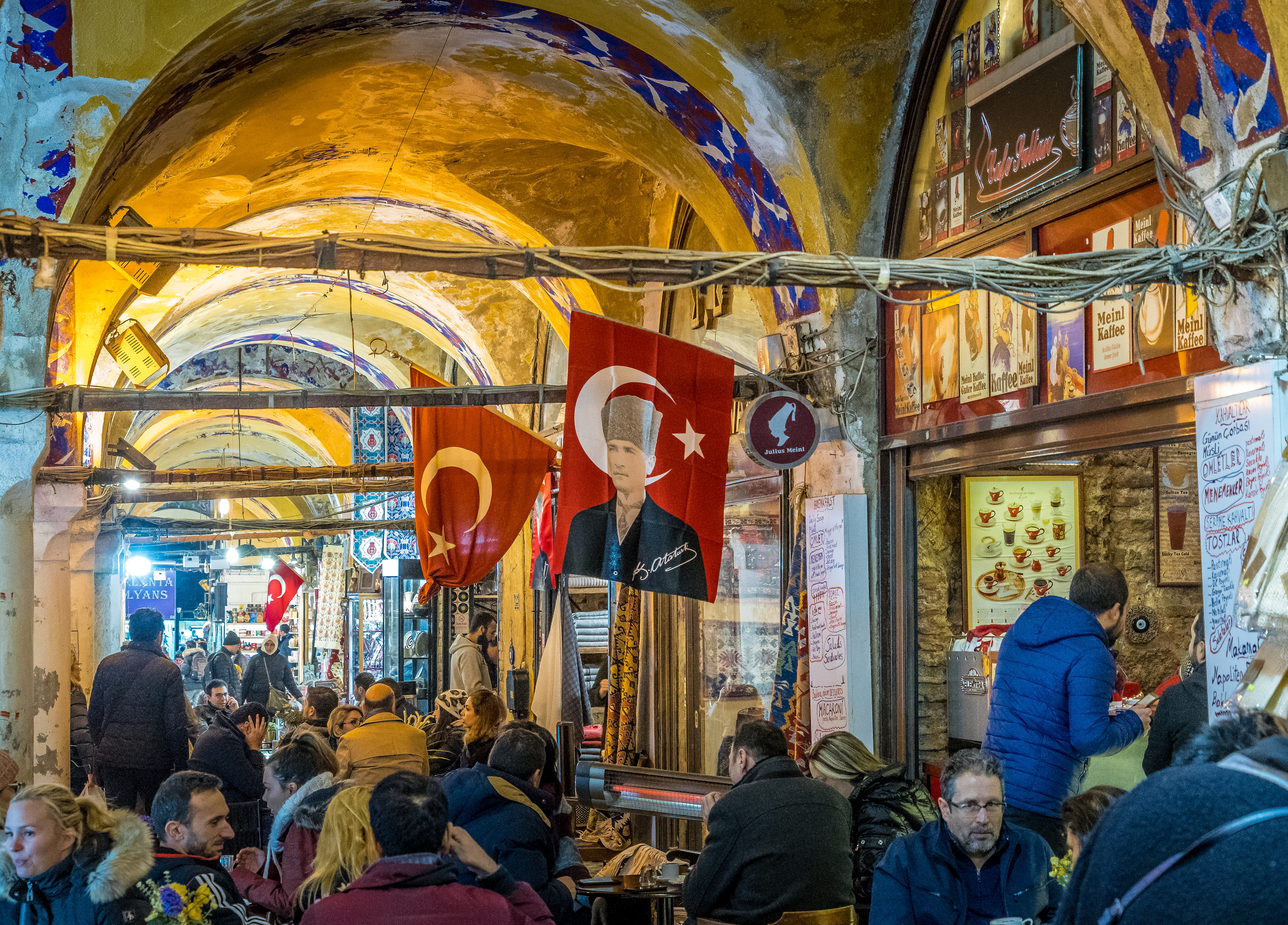Стамбул - город трех тысяч мечетей
